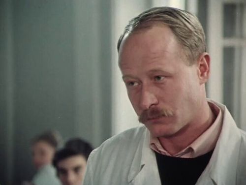 «Когда становятся взрослыми»