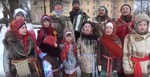 «Святочные гуляния» от семейного фольклорного коллектива «Золотая веточка»
