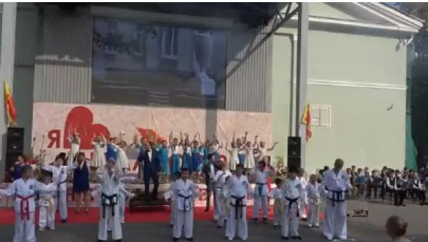 С праздником, Металлостроевцы!
