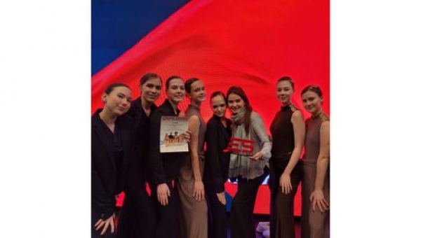 Поздравляем Старшую группу девочек Танцевальной студии "Dance Лайм"