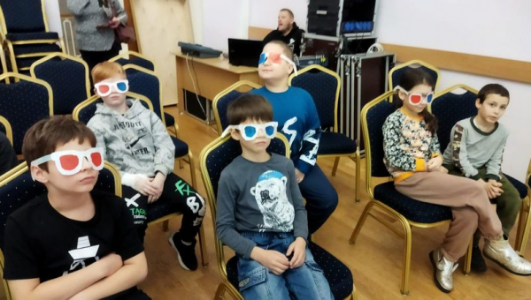 Познавательно-развлекательная программа для детей «Ура! У нас каникулы!»