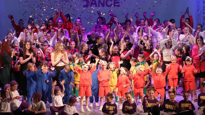 Отчетный концерт танцевального коллектива «Sunshine Dance Studio»