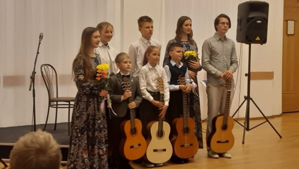 Концертная программа ДШИ им.М.А.Балакирева «Мелодии лета»