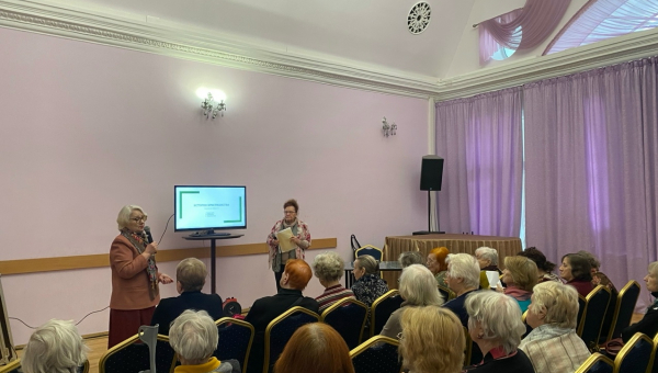 Познавательная программа "Православие" для посетителей Клубов в рамках проекта "Встречи в малом".