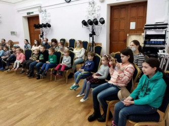 "Путешествие в страну Новогодию"